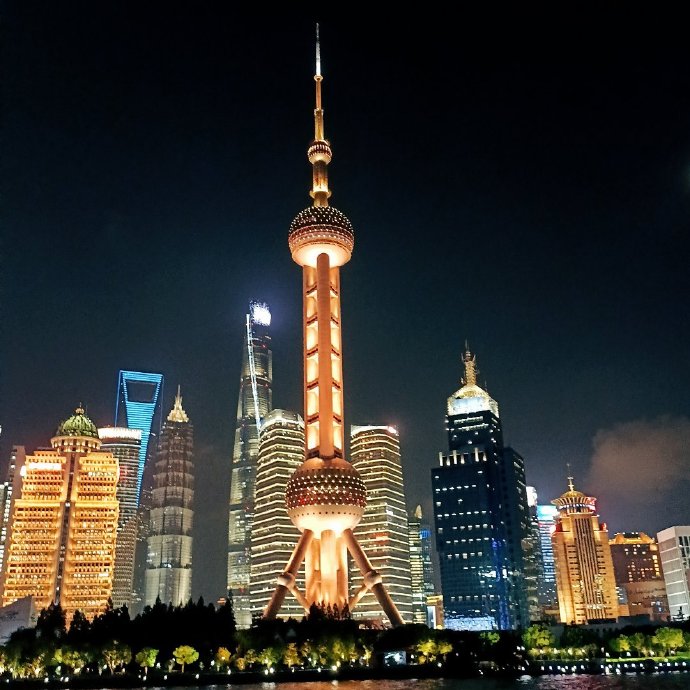 上海之声，与听众共话美好时光